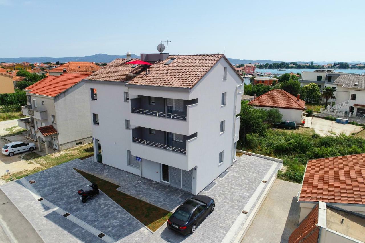 Apartmani Zupan Sukošan Екстериор снимка