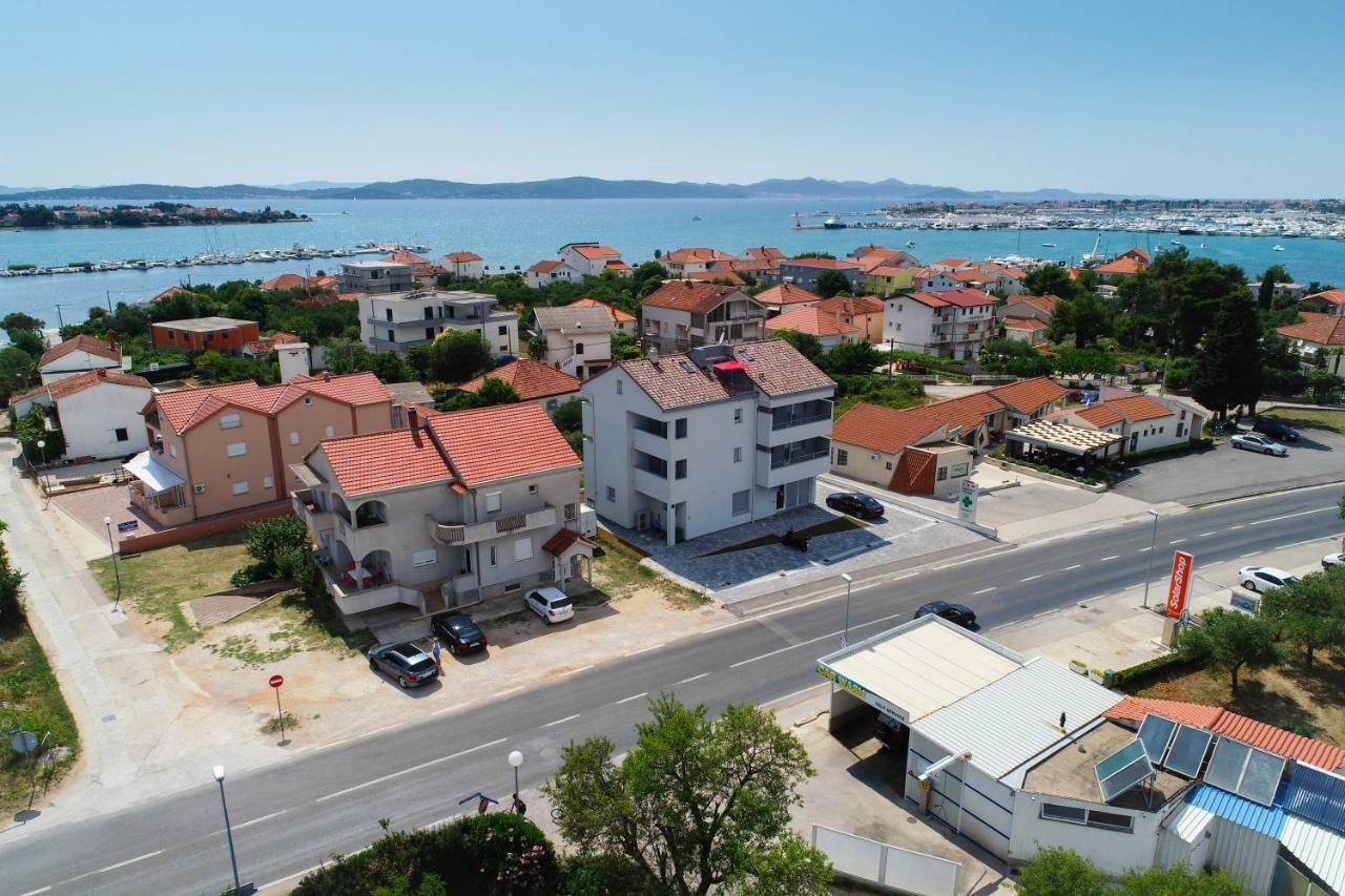 Apartmani Zupan Sukošan Екстериор снимка