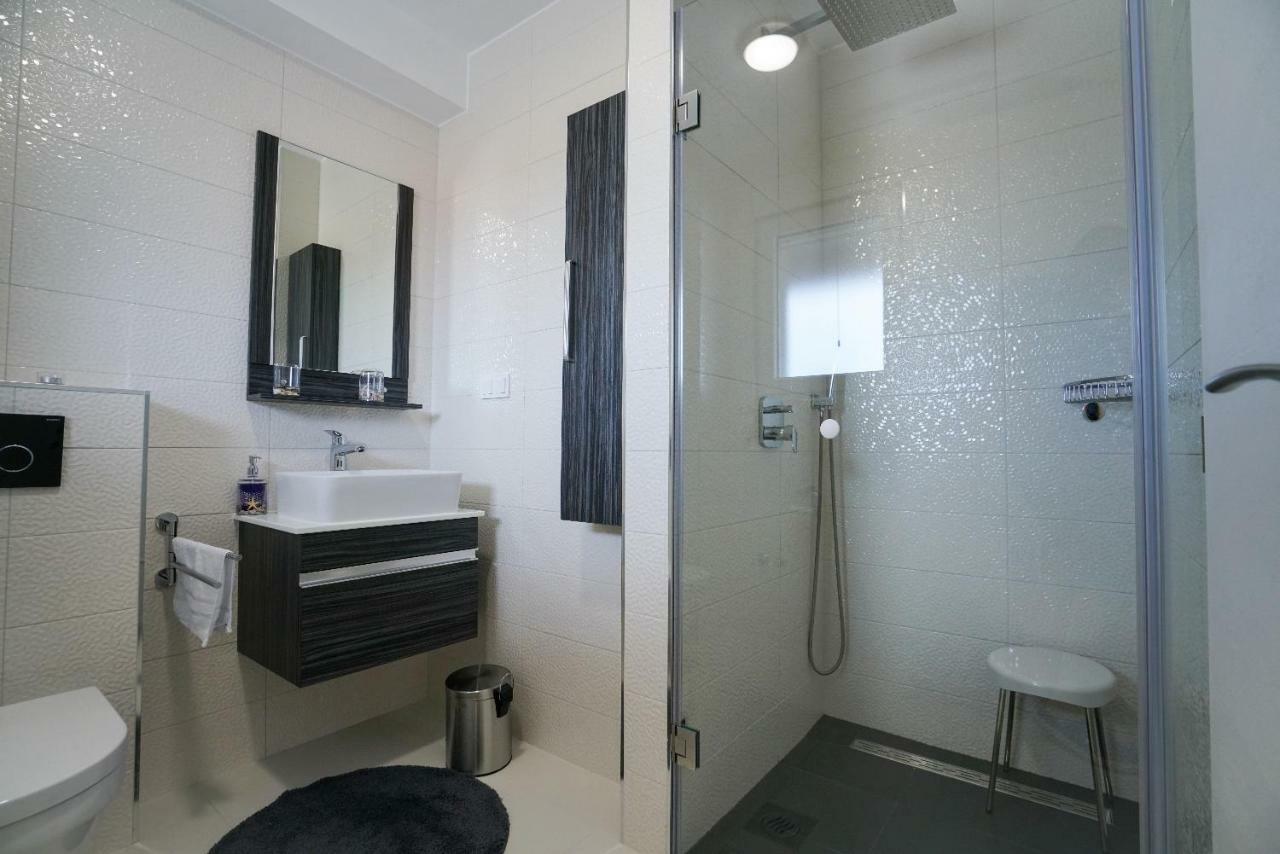 Apartmani Zupan Sukošan Екстериор снимка